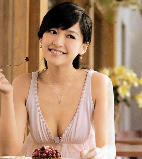 王怡仁.jpg