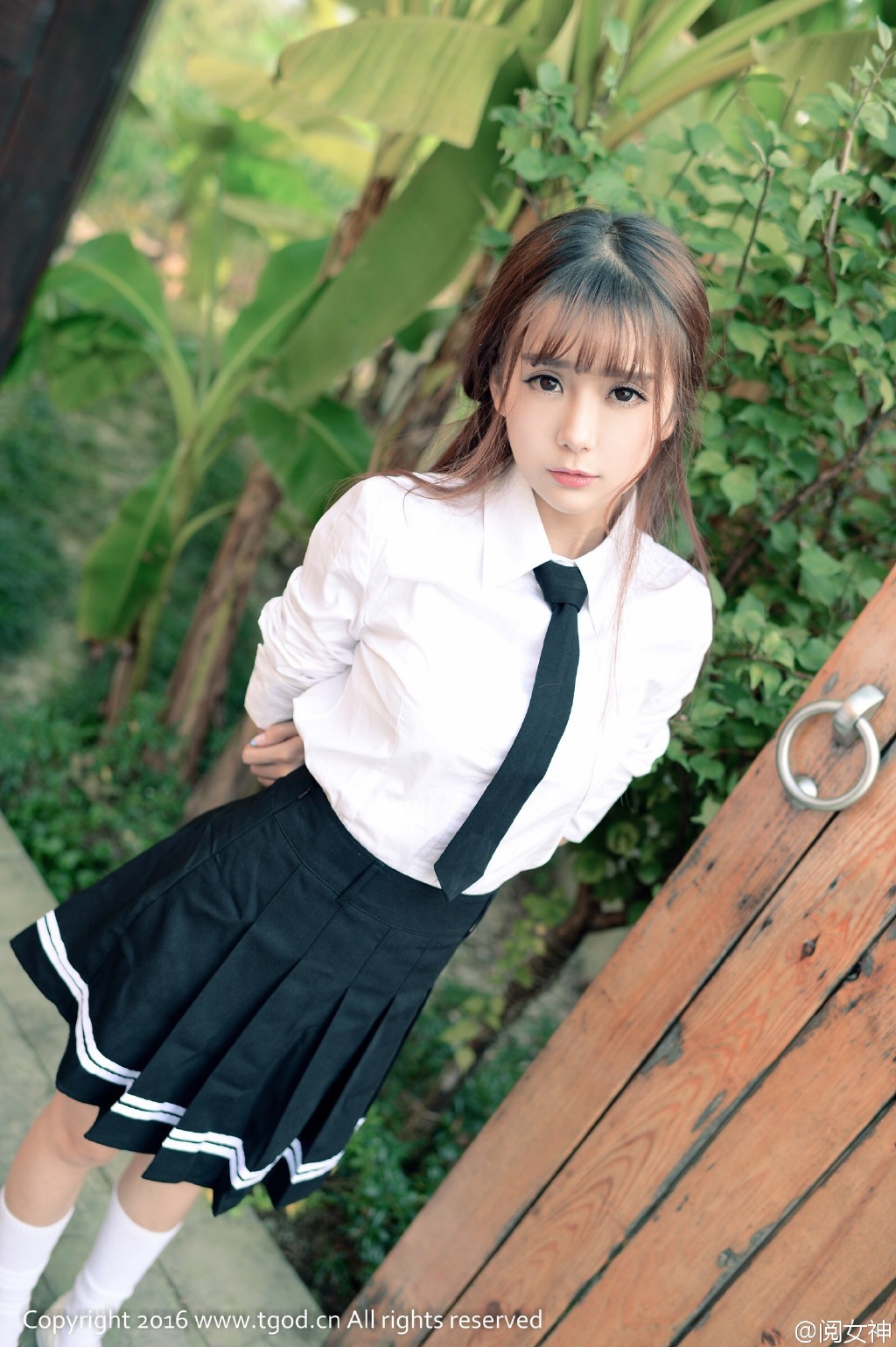 清纯妹子超短学生制服装写真(4_20160408_13104571597972660_000.jpg
